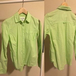 Aeropostale 100% cotton shirt. Apple green.